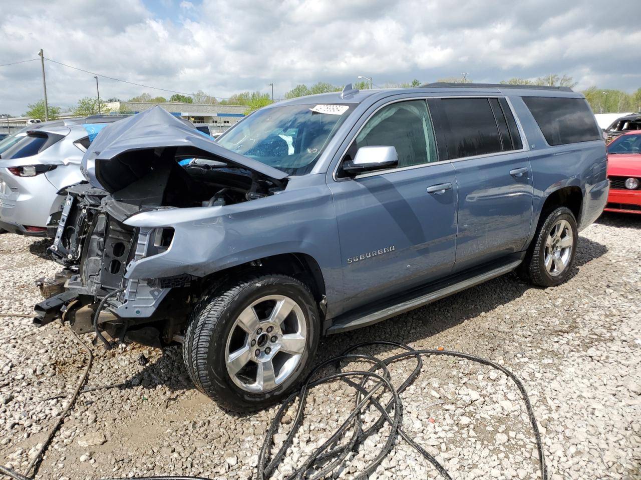 Chevrolet Suburban (2016)