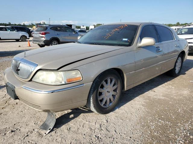 Lincoln Towncar (2010)