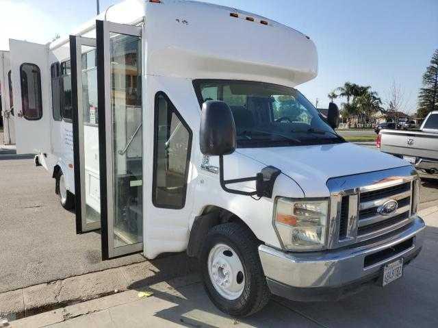 Ford Econoline (2010)