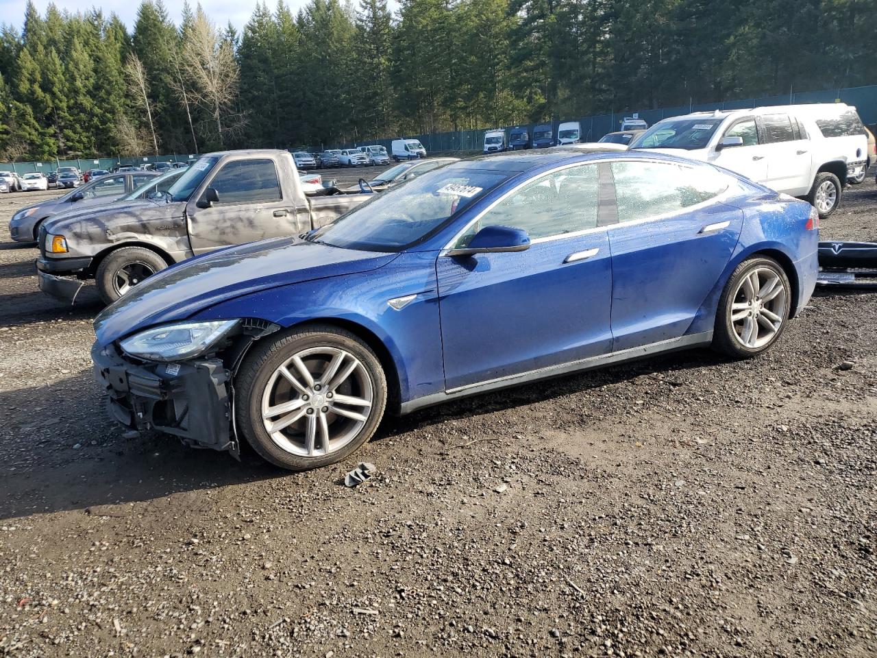 Tesla Model s (2015)