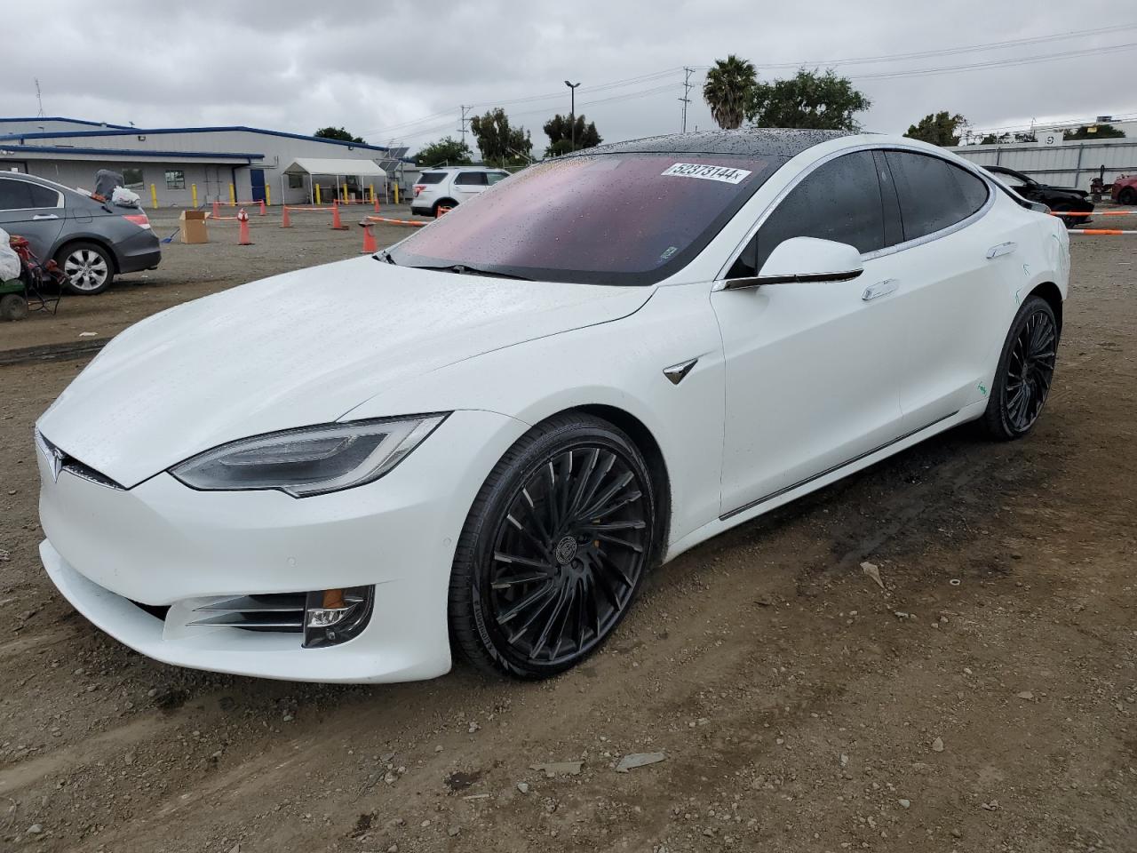 Tesla Model s (2018)