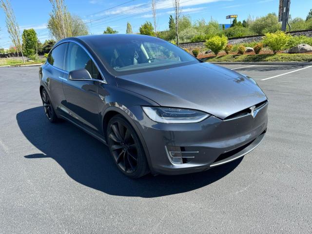 Tesla Model x (2016)