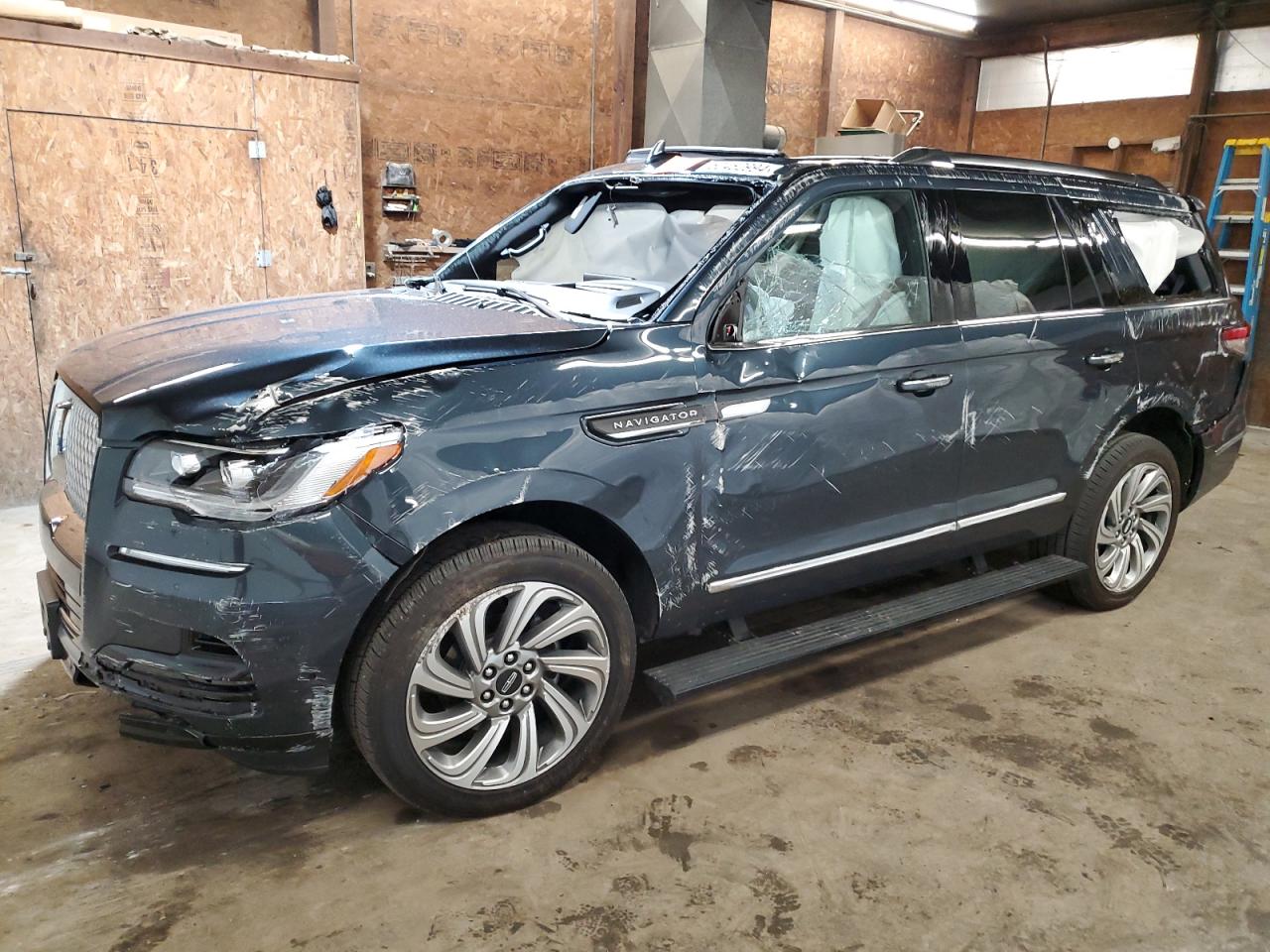 Lincoln Navigator (2022)