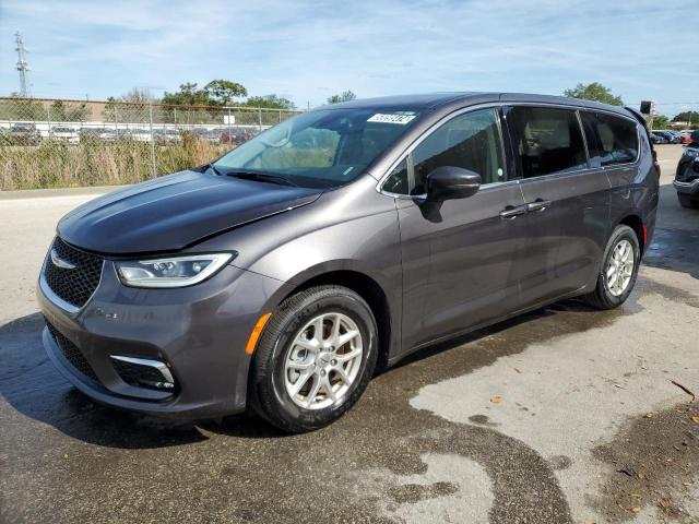 Chrysler Pacifica (2023)