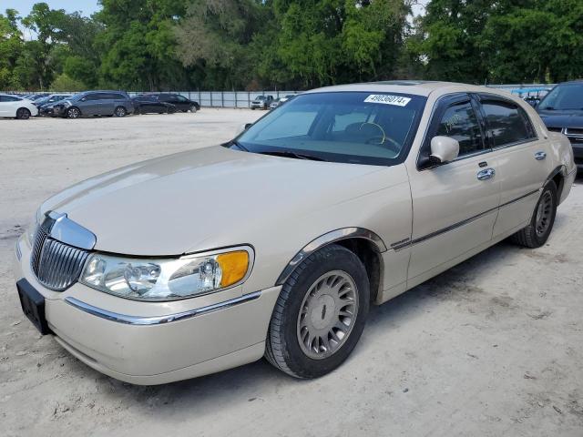 Lincoln Towncar (2000)
