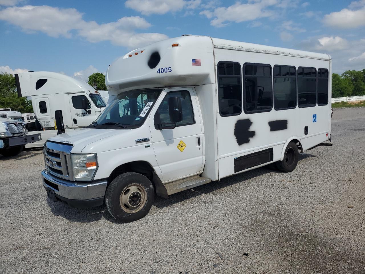 Ford Econoline (2016)