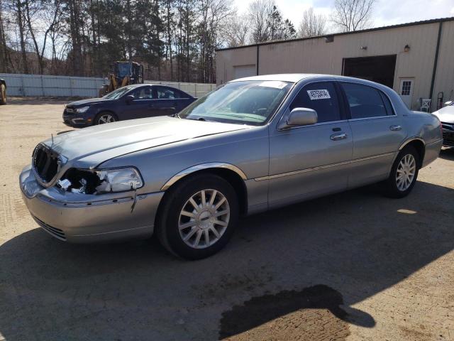 Lincoln Towncar (2006)