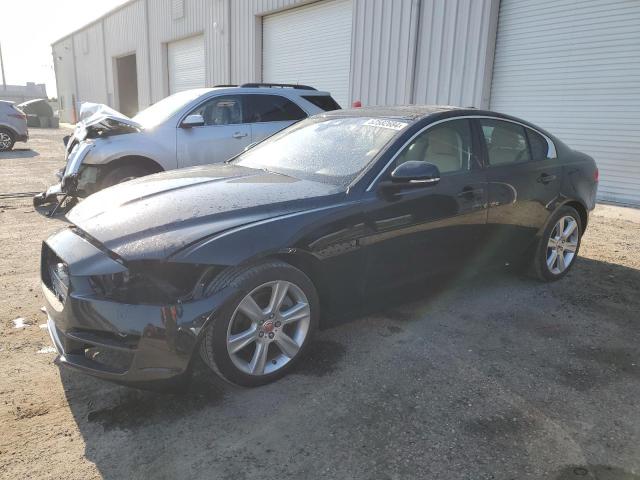 Jaguar Xe (2017)