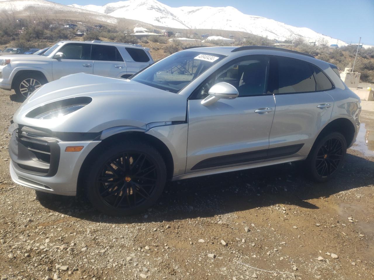 Porsche Macan (2023)