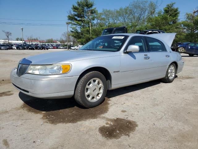 Lincoln Towncar (2002)