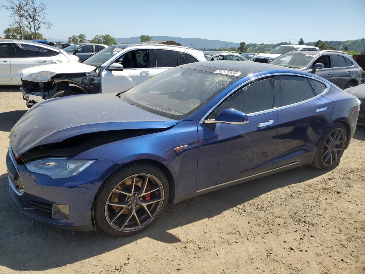 Tesla Model s (2015)