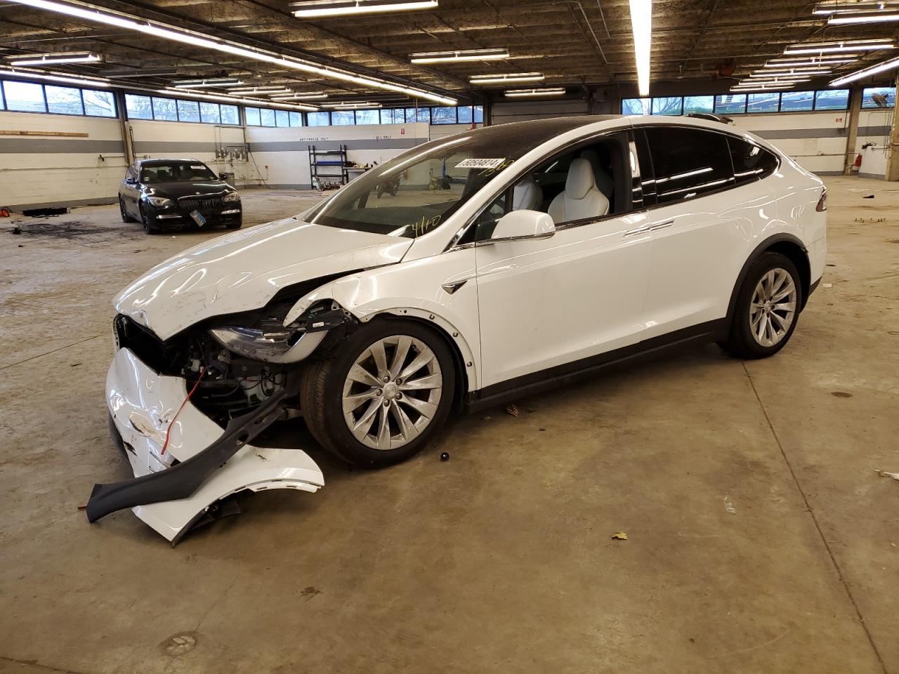 Tesla Model x (2016)