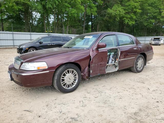Lincoln Towncar (2010)