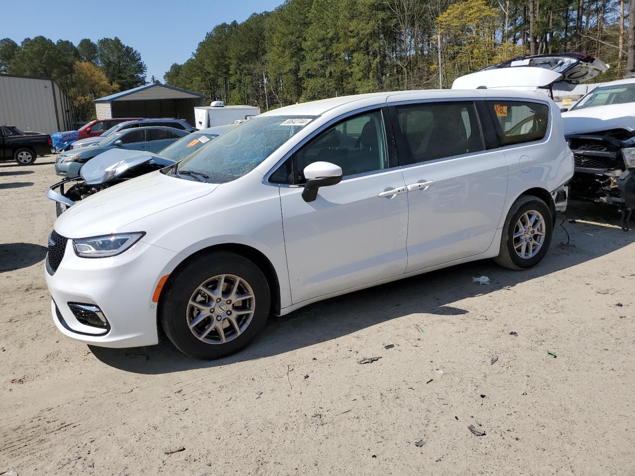 Chrysler Pacifica (2023)