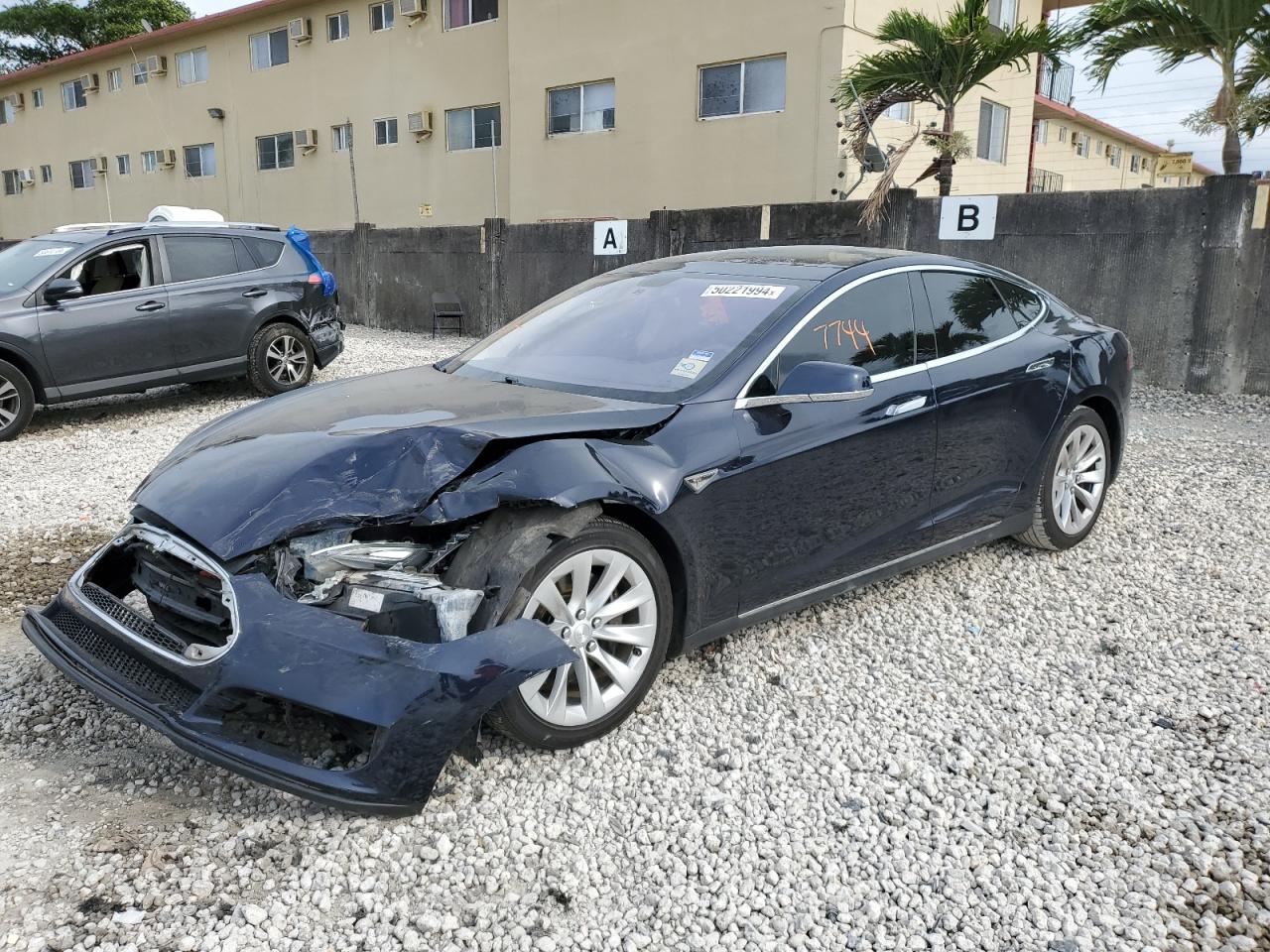 Tesla Model s (2013)