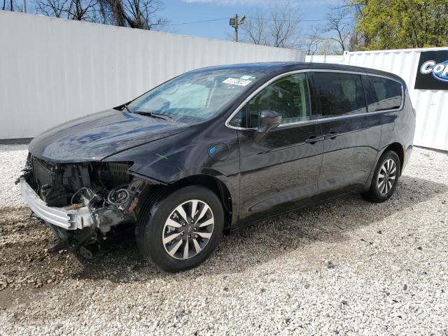 Chrysler Pacifica (2022)