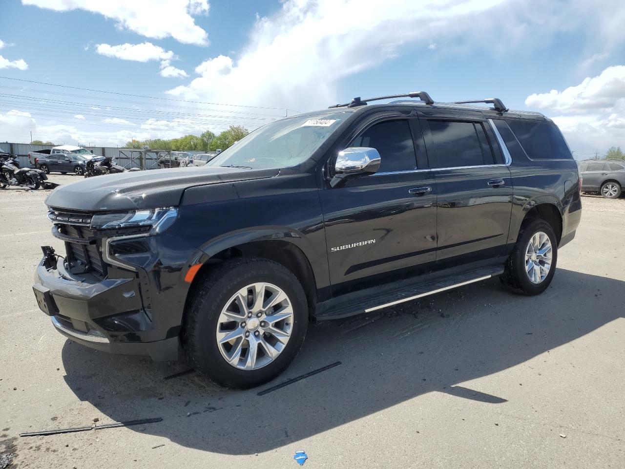 Chevrolet Suburban (2023)
