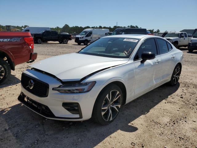Volvo S60 plus (2023)