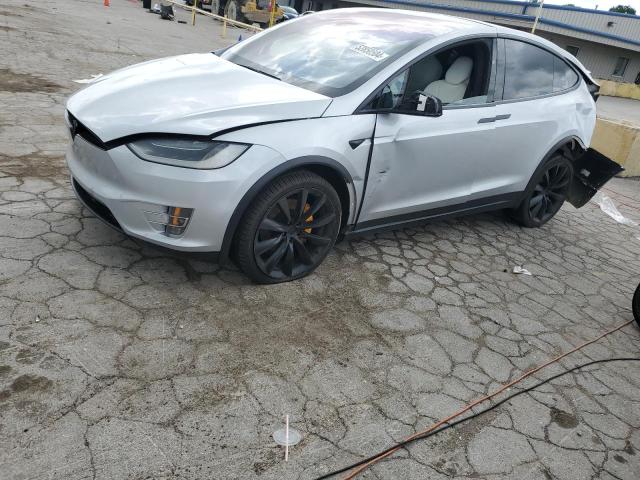 Tesla Model x (2018)