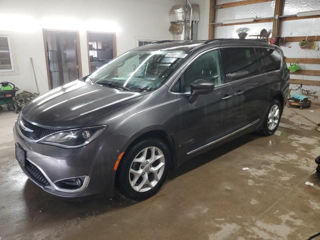 Chrysler Pacifica (2017)
