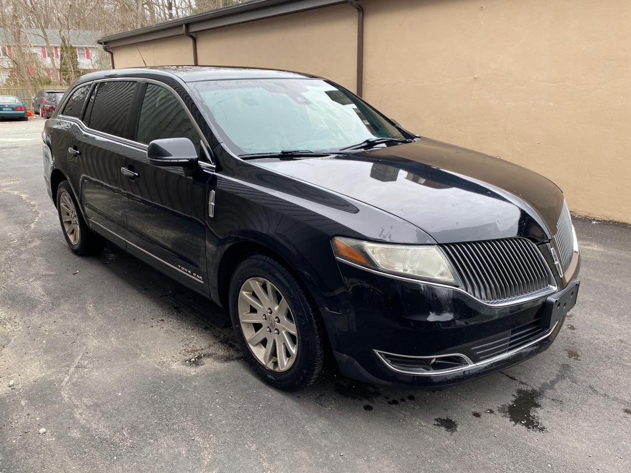 Lincoln Mkt (2016)