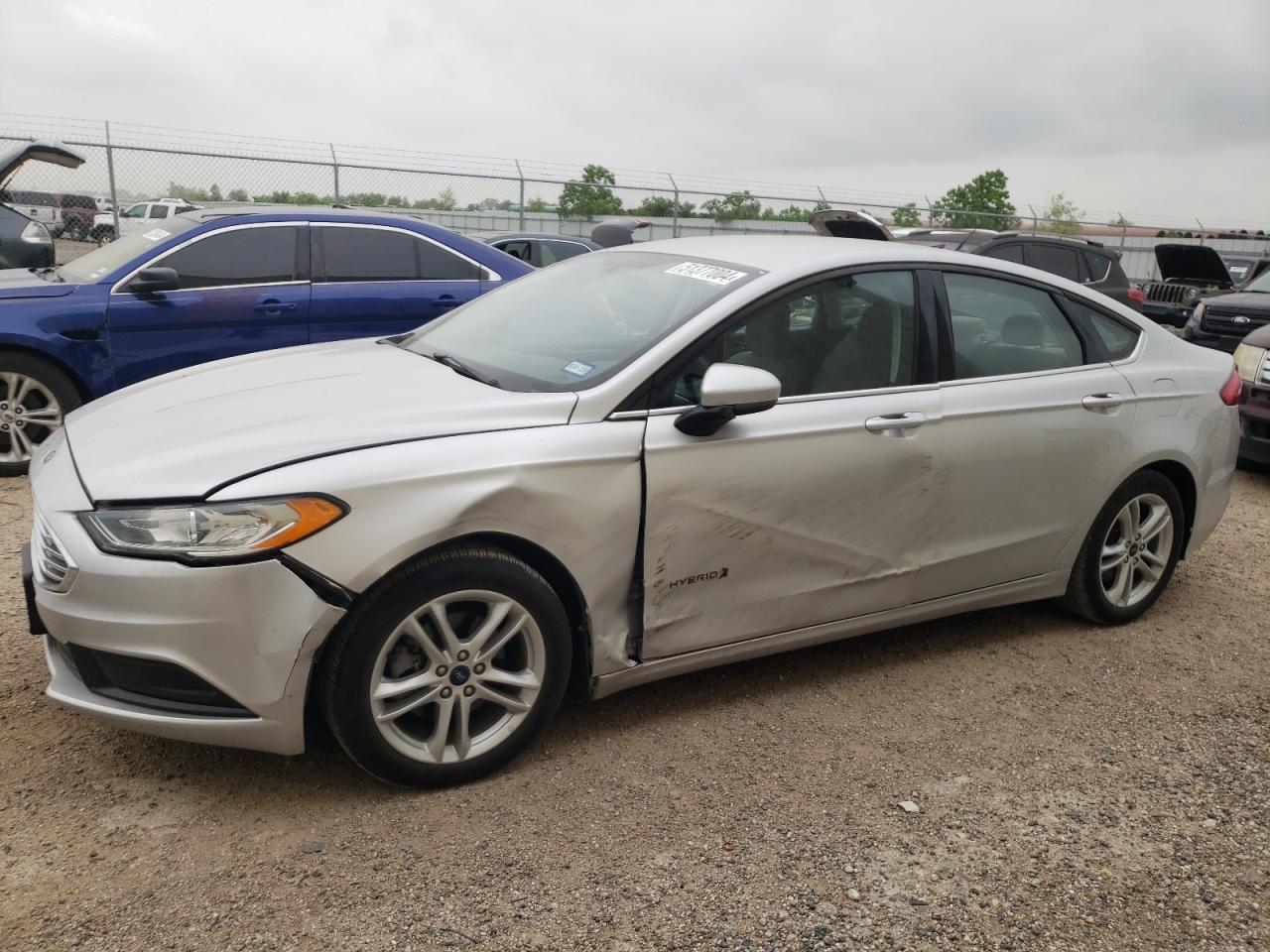 Ford Fusion hybrid (2017)