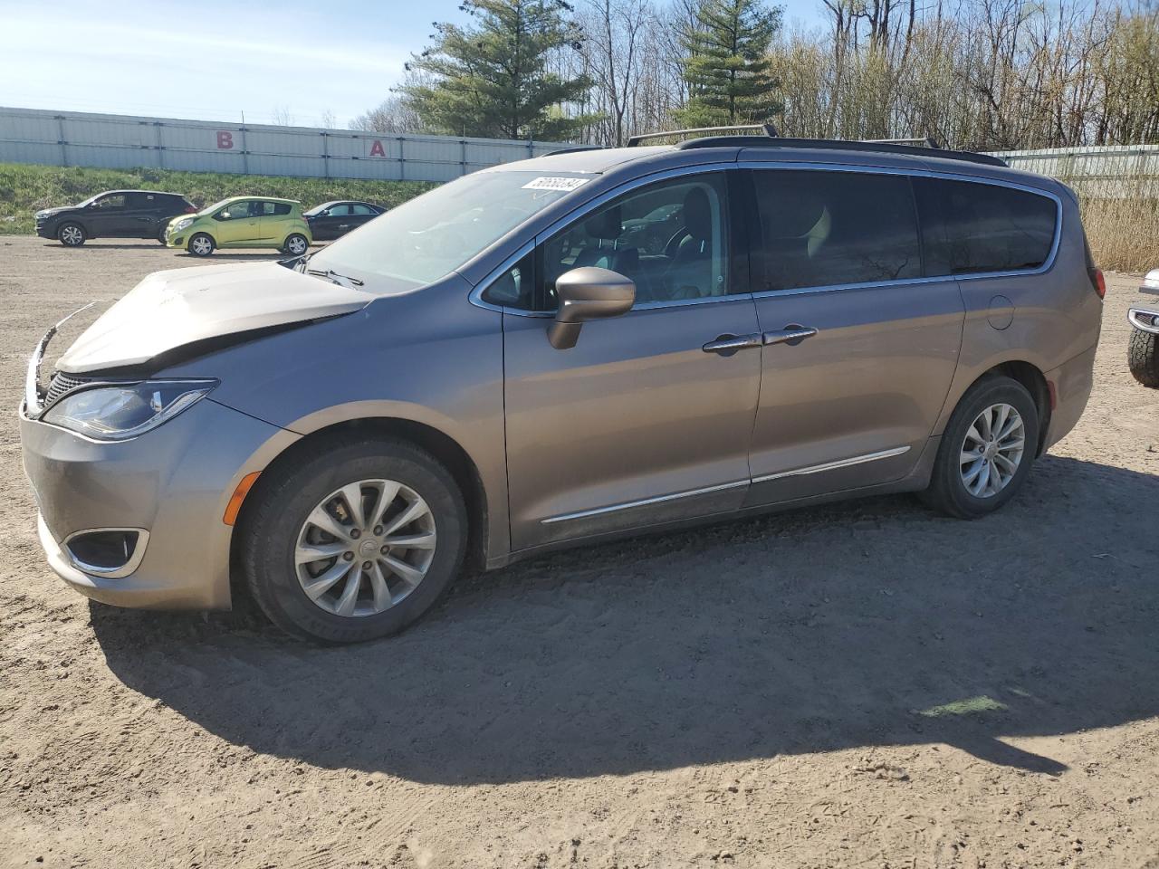 Chrysler Pacifica (2017)