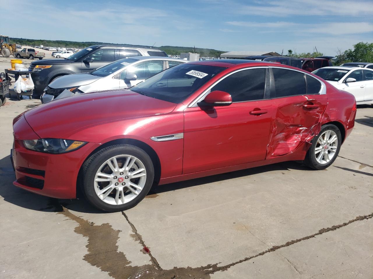 Jaguar Xe (2017)