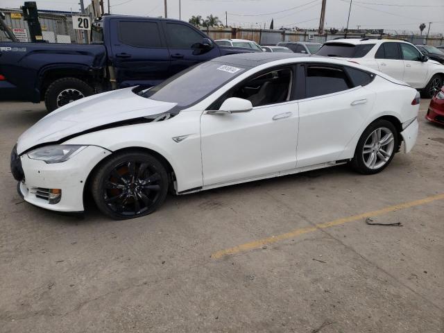 Tesla Model s (2015)