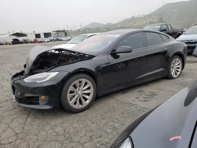 Tesla Model s (2017)