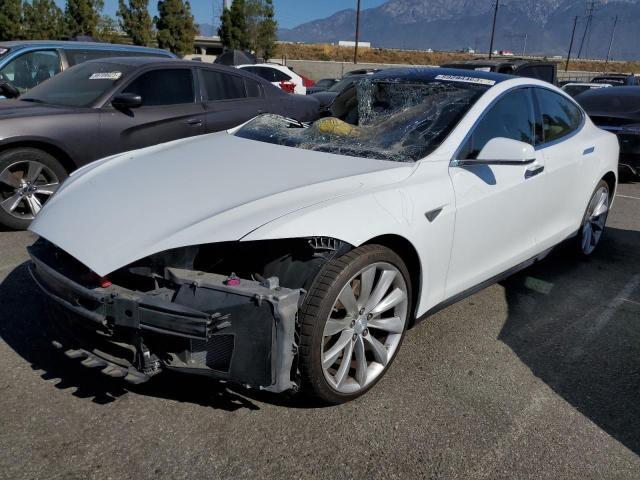 Tesla Model s (2015)