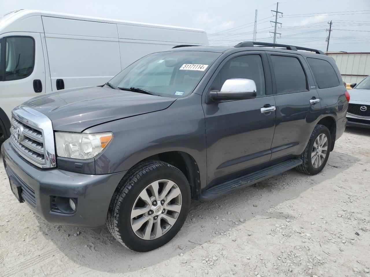 Toyota Sequoia (2013)