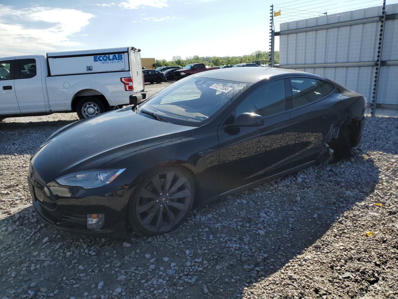 Tesla Model s (2015)
