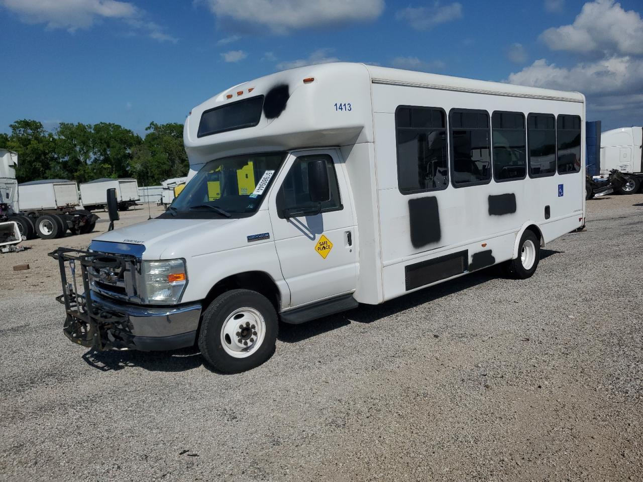 Ford Econoline (2014)