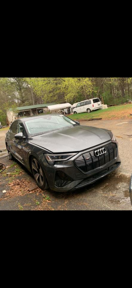 Audi E-tron (2021)