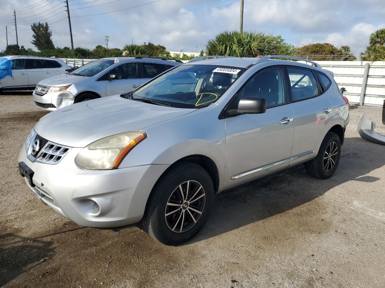 Nissan Rogue sele (2015)