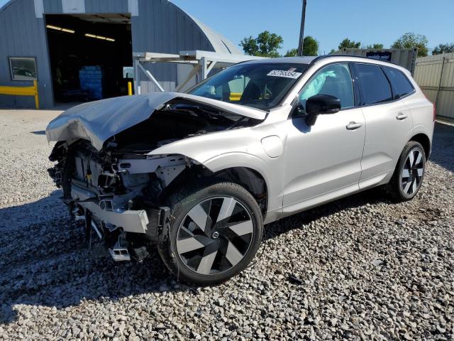 Volvo Xc60 plus (2024)