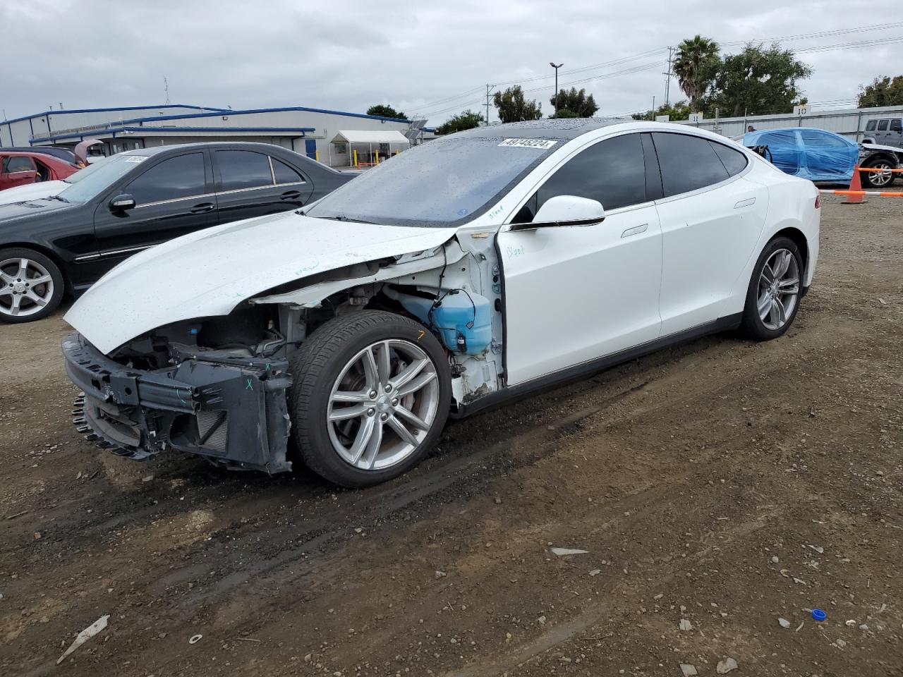 Tesla Model s (2015)