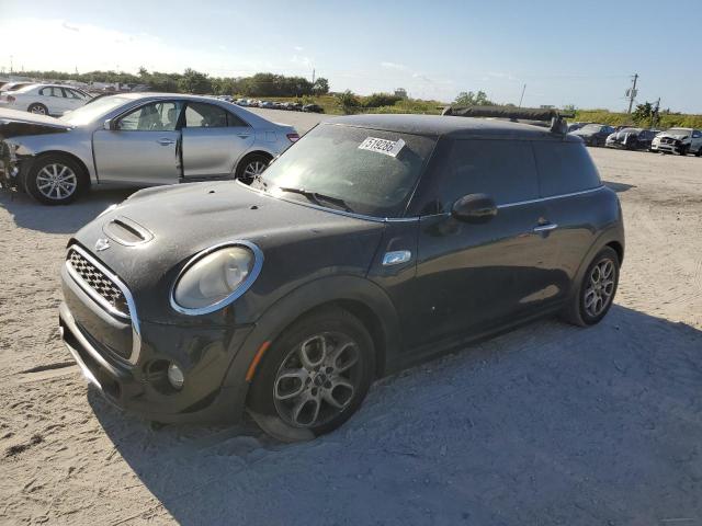 Mini Cooper (2015)