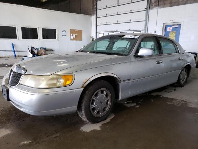 Lincoln Towncar (1999)