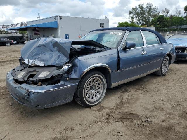 Lincoln Towncar (1999)