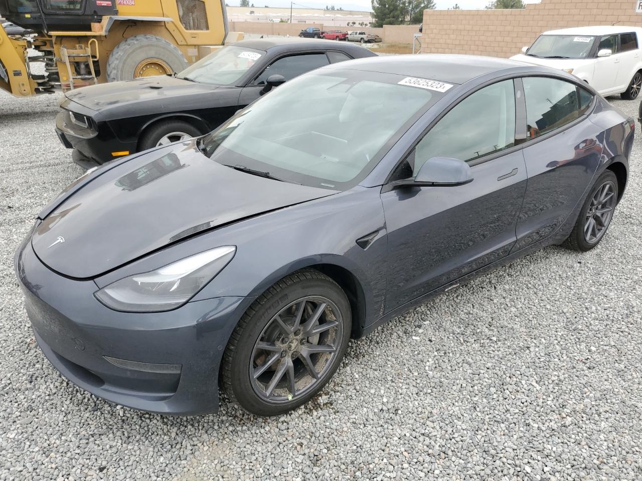 Tesla Model 3 (2022)