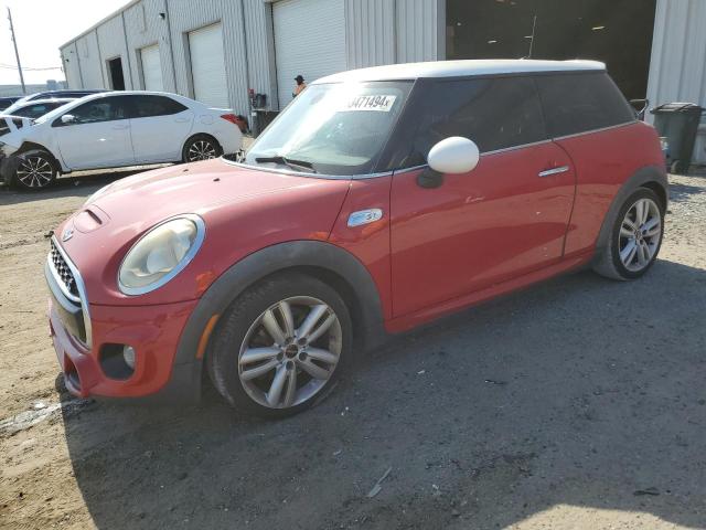 Mini Cooper (2015)