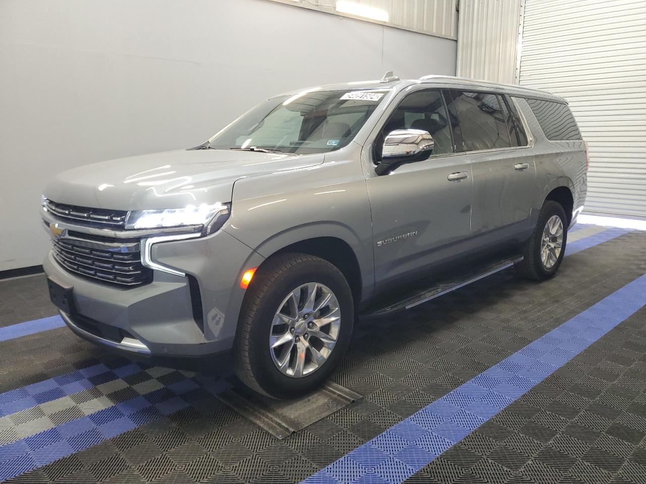 Chevrolet Suburban (2023)