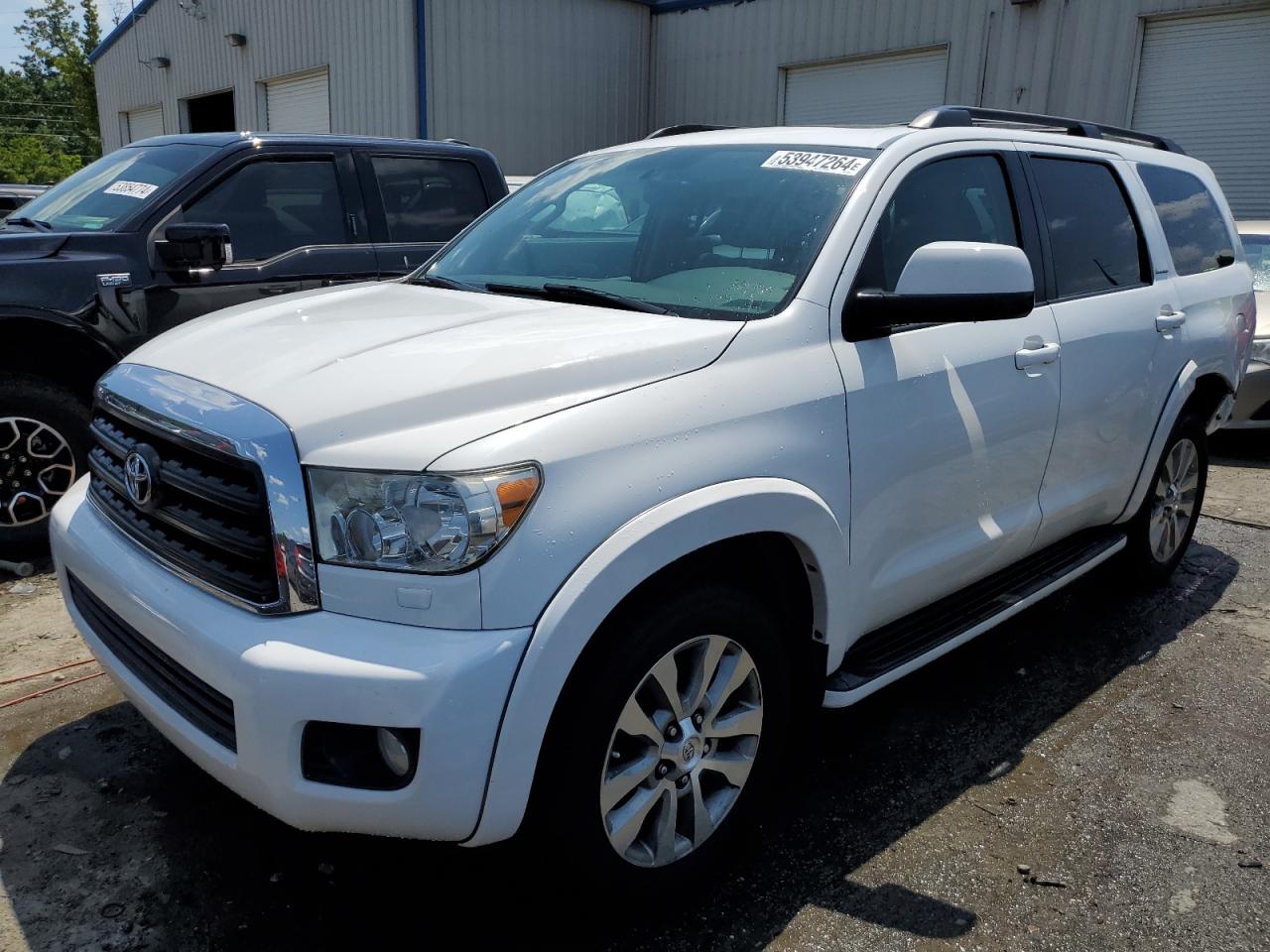 Toyota Sequoia (2011)
