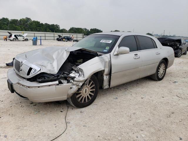 Lincoln Towncar (2004)