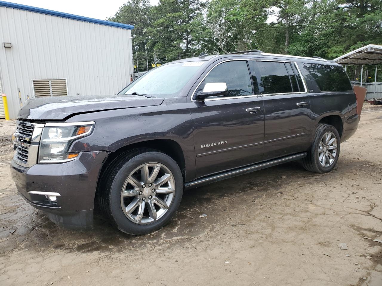 Chevrolet Suburban (2015)