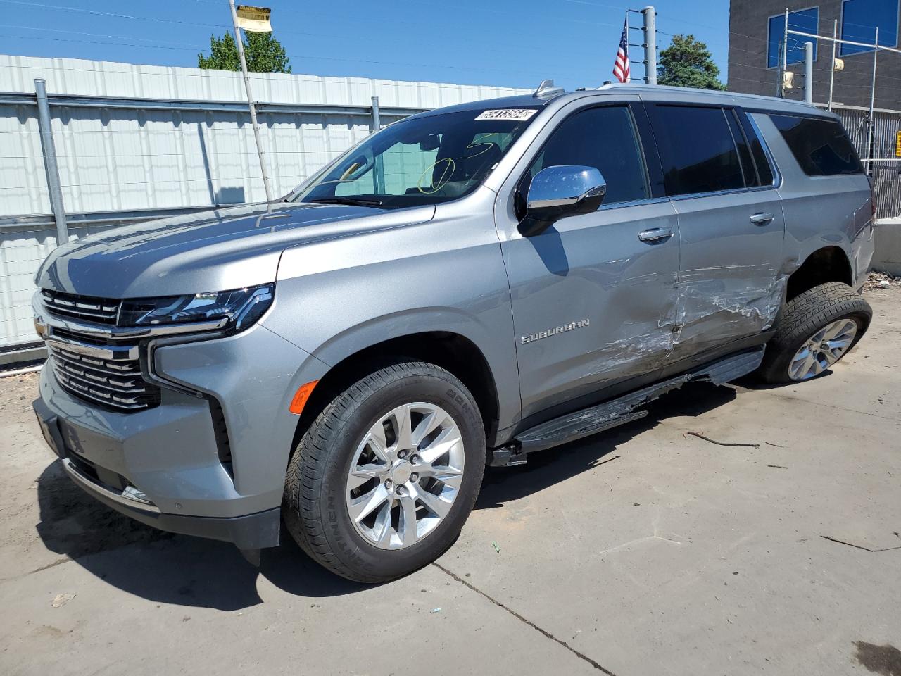 Chevrolet Suburban (2023)