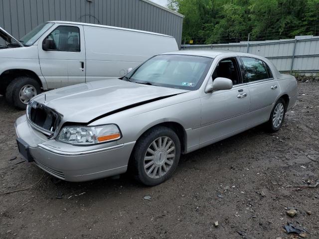 Lincoln Towncar (2003)