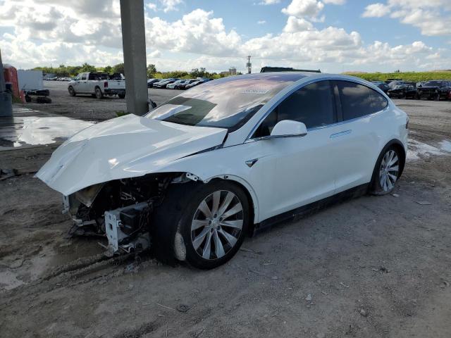 Tesla Model x (2020)